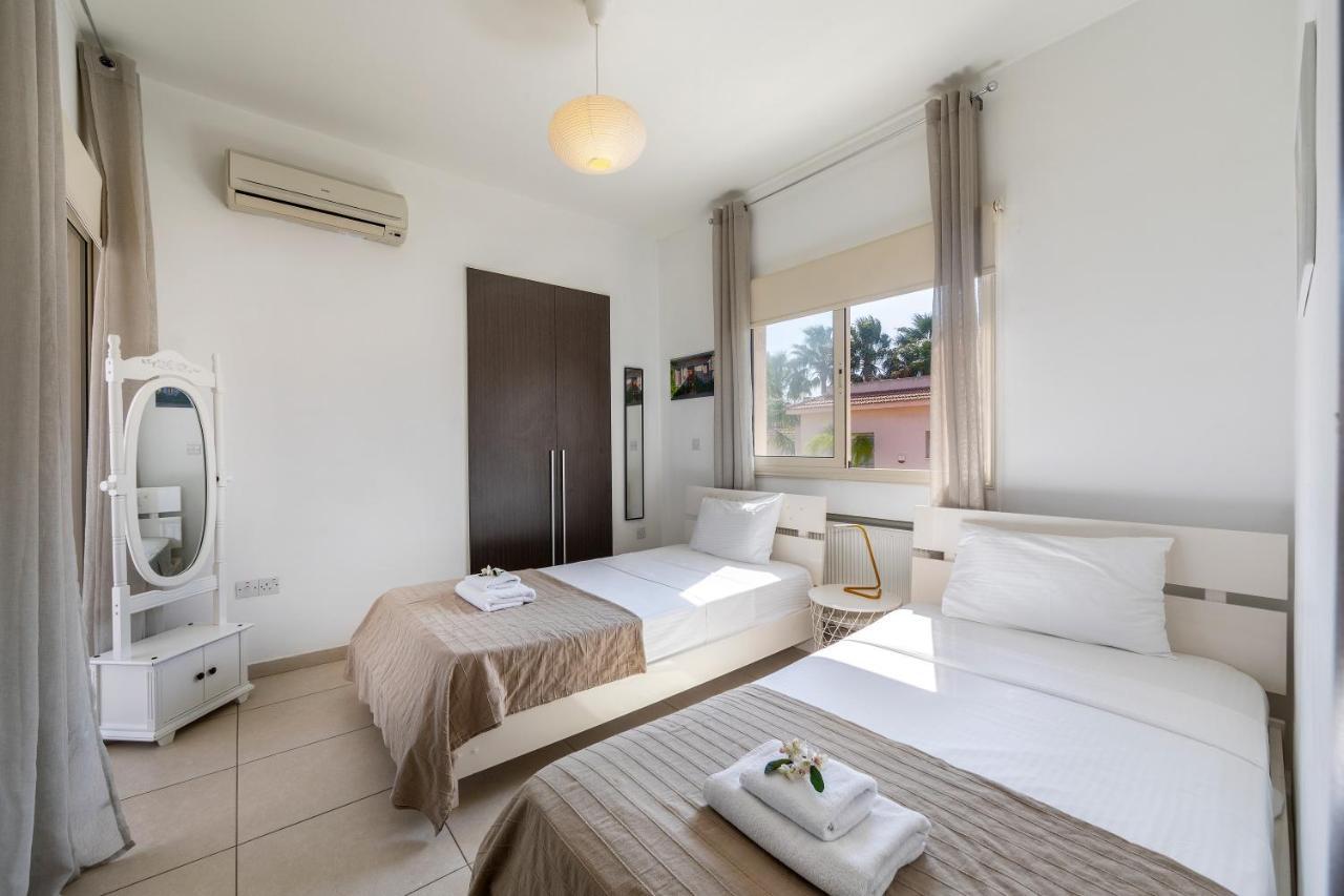 Villa Michelle 2 โปรทาราส ภายนอก รูปภาพ